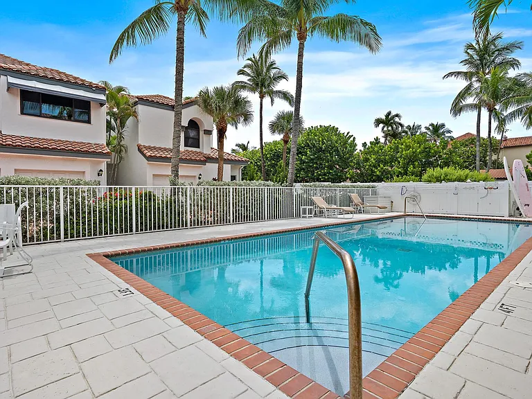 11545 Old Ocean Blvd #B — Photo 19