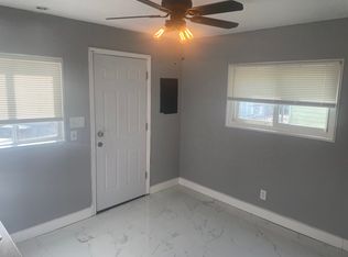 6639 Harding St, Taylor, MI 48180