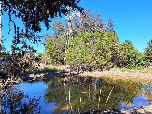 2167 Cr 394, Camp Wood, TX 78833