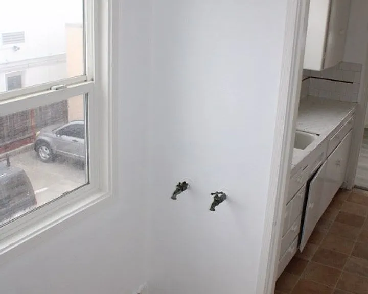 4010 Macdonald Ave — Photo 17
