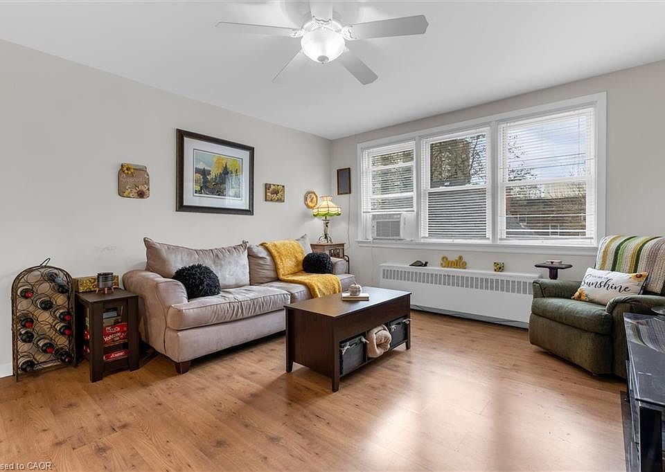 1st image of 4 Robinson St #14