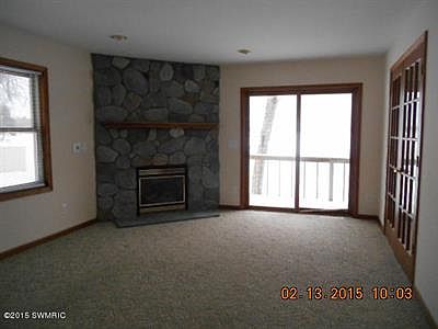 4th image of 9238 S Redwood Dr