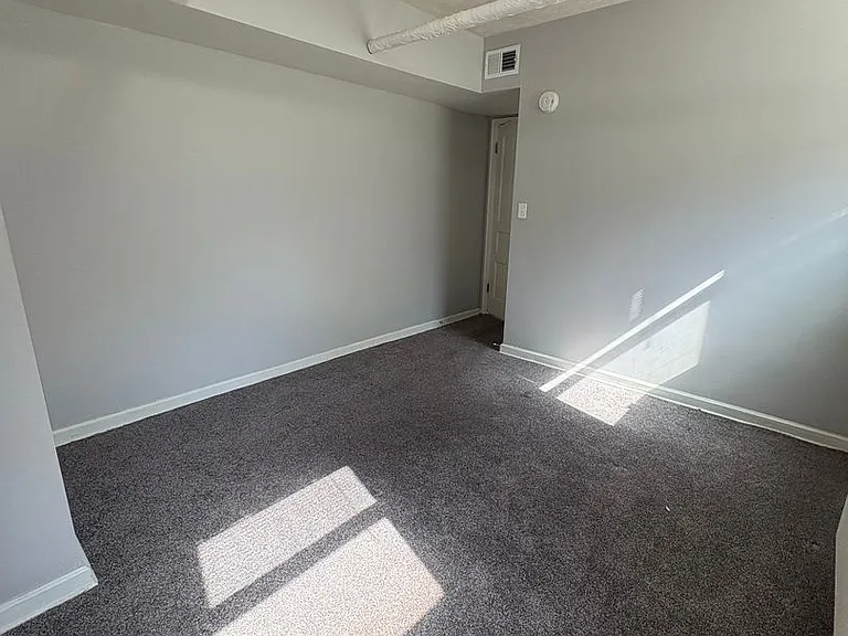 311 N 31st Ave — Photo 5