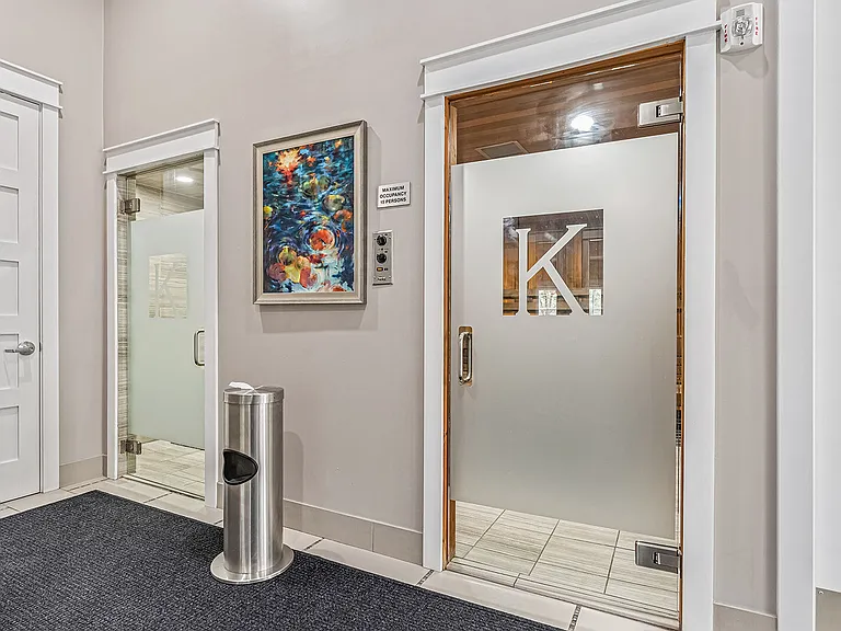 Kensington Apartments — Photo 12
