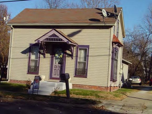 1st image of 222 N Wood St