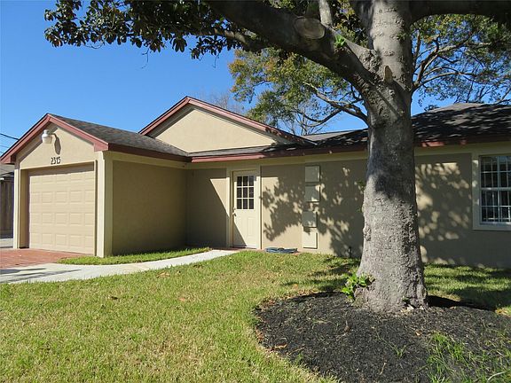 3rd image of 2315 Langley Rd