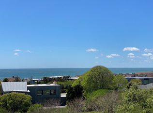 9 Hopkins Ave, Montauk, NY 11954