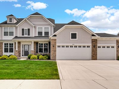 10157 Sentry Dr, Saint John, IN, 46373