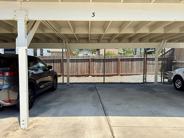 Coastal Community in Encinitas — Photo 16