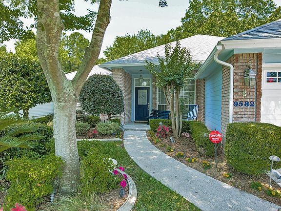 3rd image of 9582 Bent Oak Ct