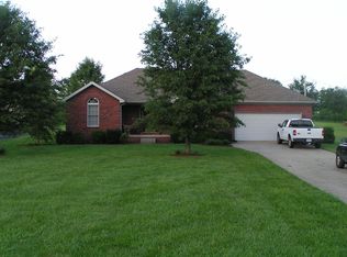 7580 New Shepherdsville Rd, Coxs Creek, KY 40013