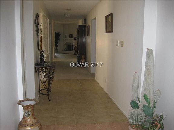 3rd image of 2121 Plaza Del Cerro