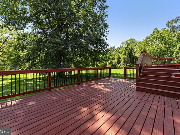 5th image of 8265 Opal Rd