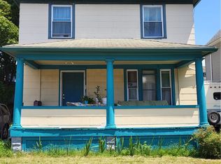 586 Thurston Rd, Rochester, NY 14619