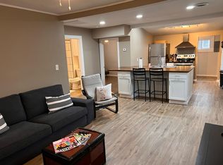 517 Manatee Ave, Hazel Park, MI 48030