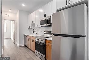 3rd image of 927 N 42nd St Floor 2