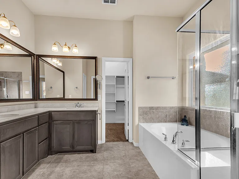 12836 Palancar Dr — Photo 23