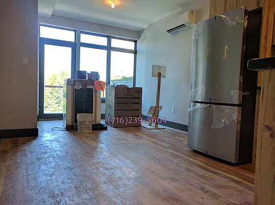 Rented by Manhattan Management LLC | media 25