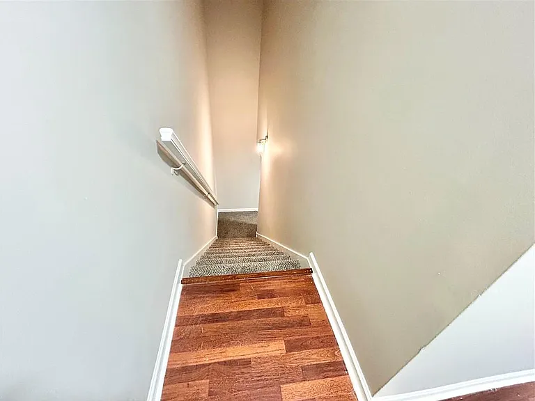 845 Store House Ct #B — Photo 8