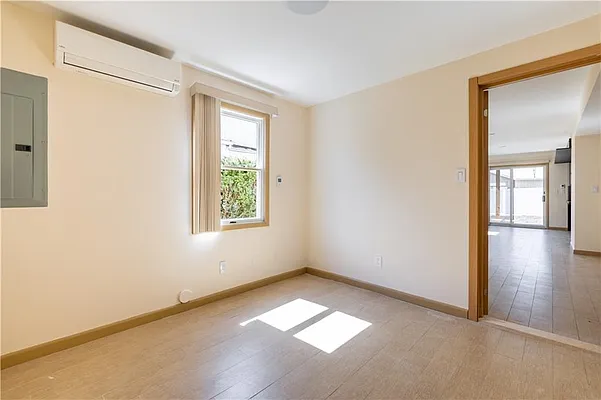 Sold by Remax Edge | media 65