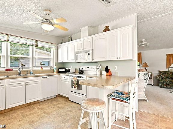 2nd image of 10421 Circle Pine Rd