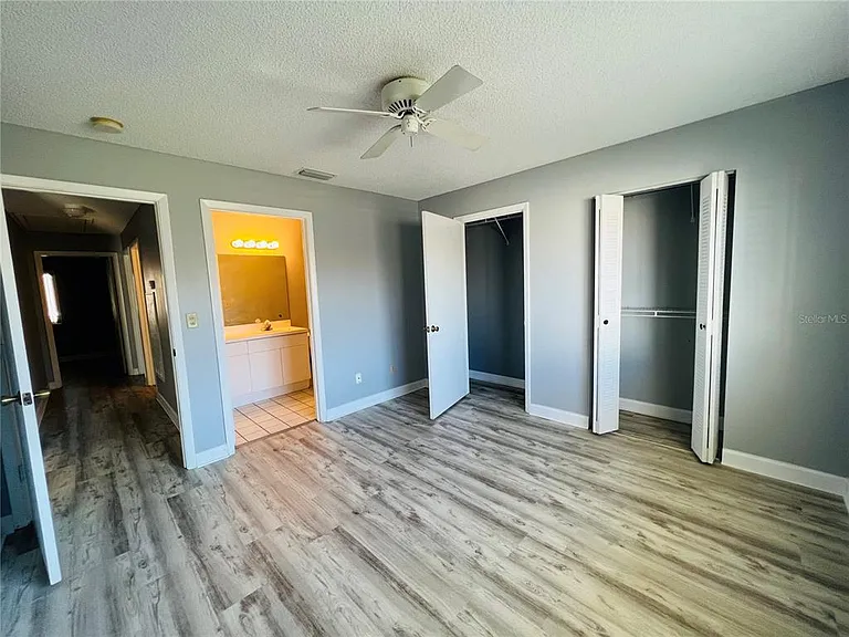 605 Ridge Ter #605 — Photo 14