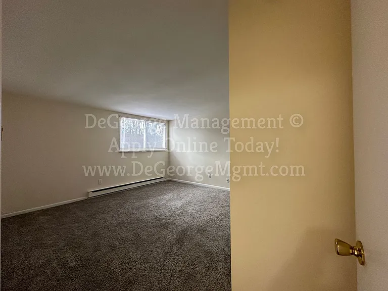 Parkview Apartments — Photo 93