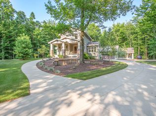2841 Wild Turkey Ln, Fennville, MI 49408