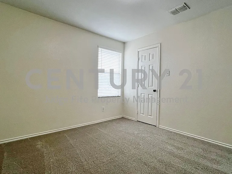 1724 Quails Nest Dr — Photo 25