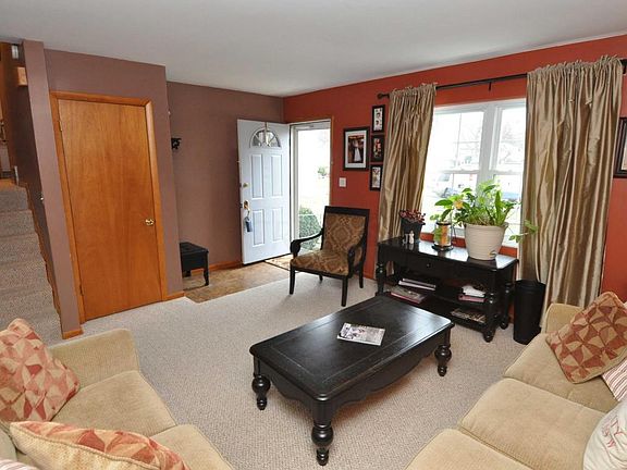 4th image of 3502 Helen Pl