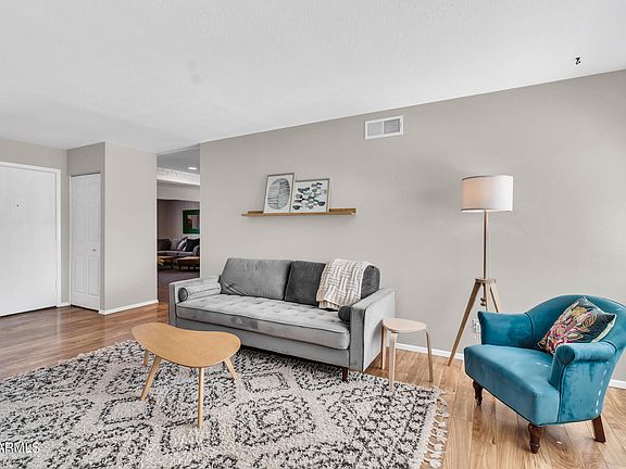 3rd image of 4101 E CAMPO BELLO Drive