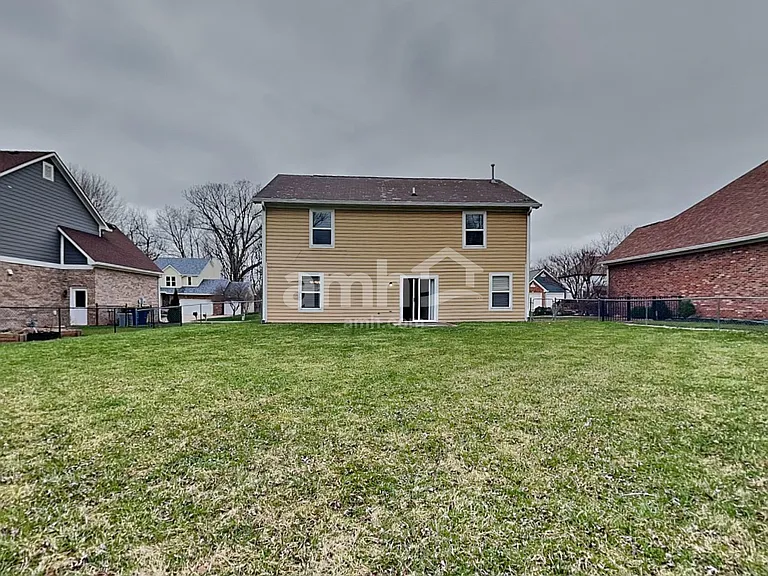 12523 Doe Ln — Photo 23