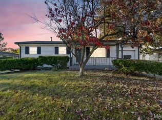 6803 Olivewood Dr, Hazelwood, MO