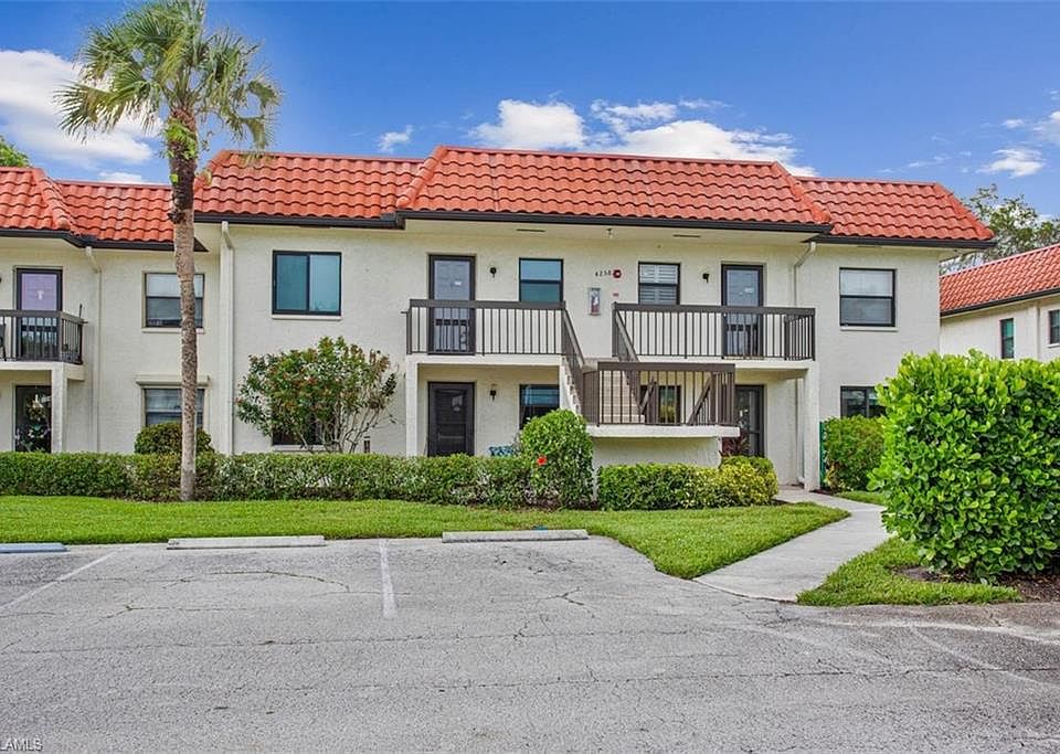 1st image of 4258 27th CT SW #106