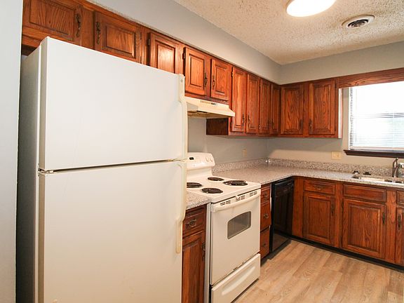 5th image of 354 W Rock St
