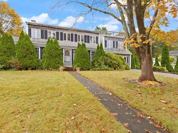 10 Oak St, Wareham, MA 02571