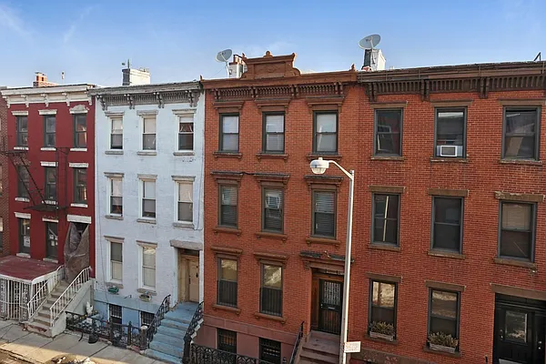 Rented by Corcoran | media 18