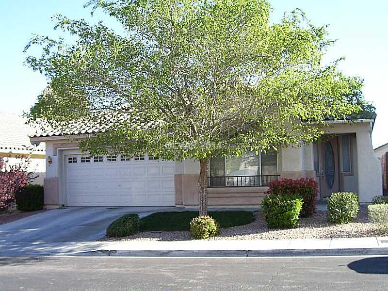 1st image of 8303 Crown Peak Ave