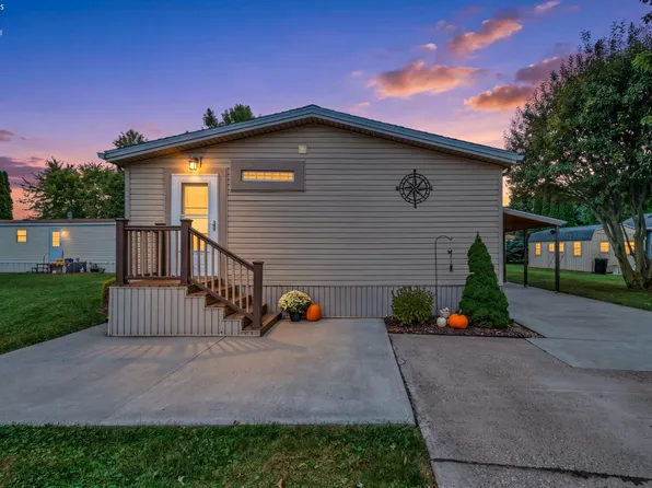 112 W Bass Cir, Lakeside Marblehead, OH 43440