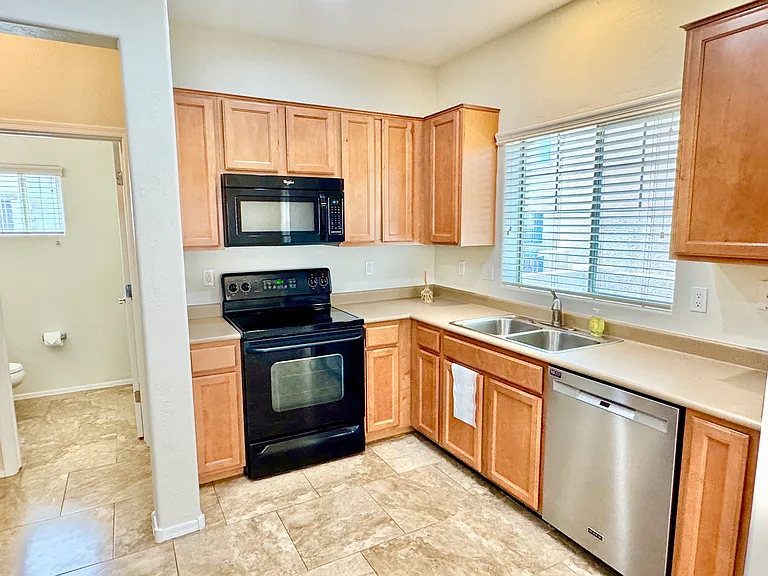 10268 W Sands Dr #487 — Photo 7
