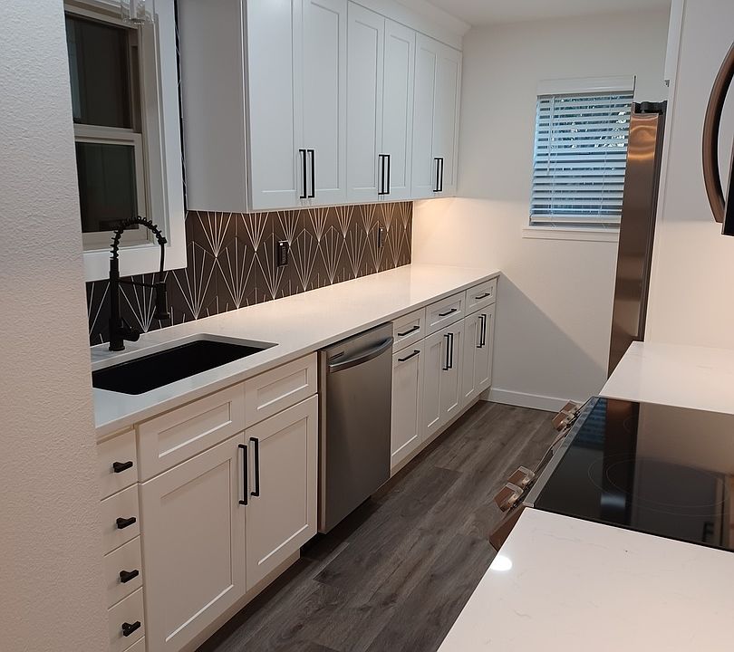 1st image of 2718 Old Field Dr #102
