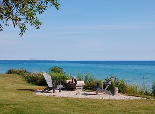 806 Waters Edge, Racine, WI 53402