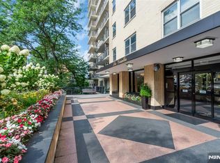 6600 Boulevard East #8A, West New York, NJ