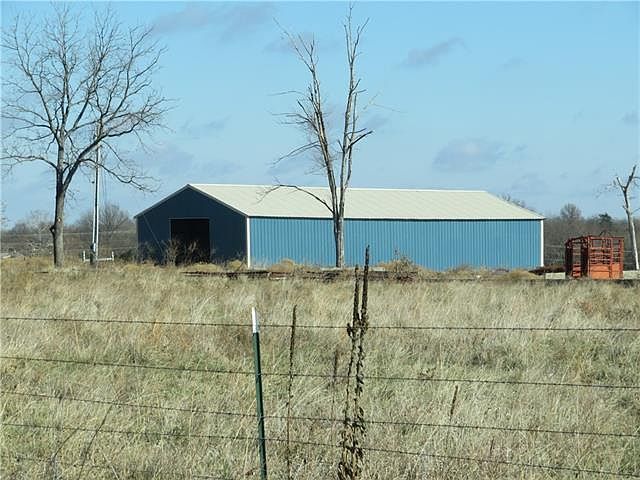 1st image of 38795 Hedge Ln