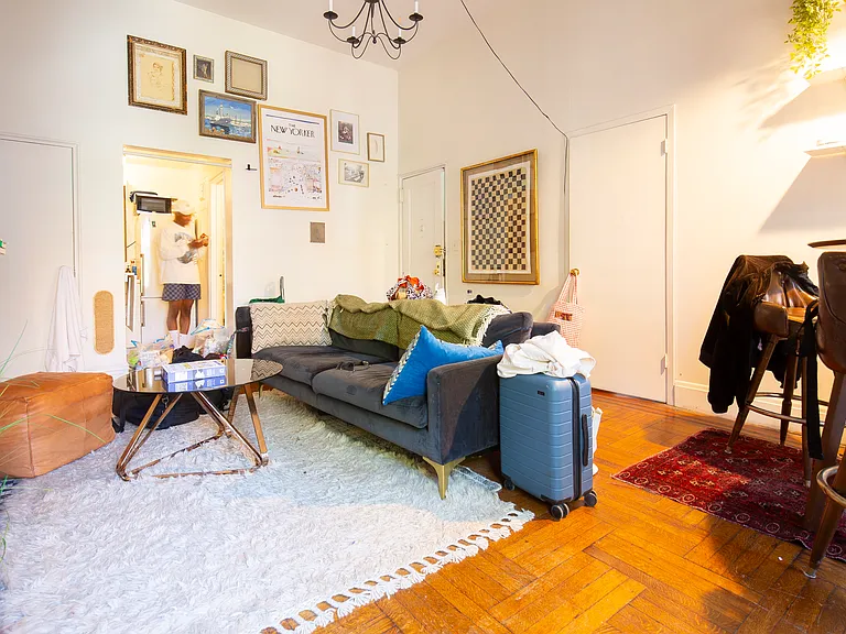308 E 18th St #4 — Photo 3