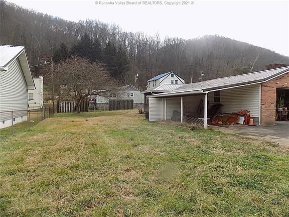 3rd image of 2411 2nd Ave