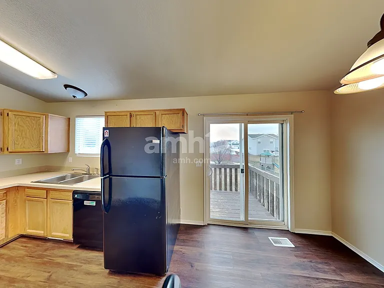 2103 W 2265 N — Photo 4