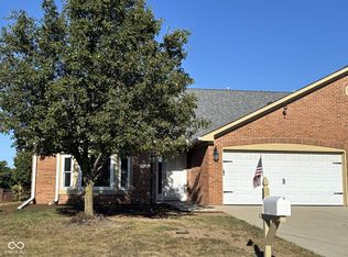 304 Lakewood Ct, Avon, IN 46123