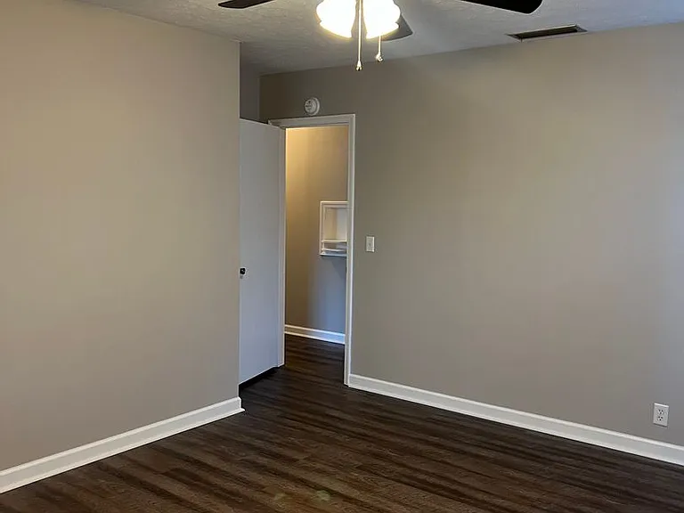 122 Forest Ave — Photo 14