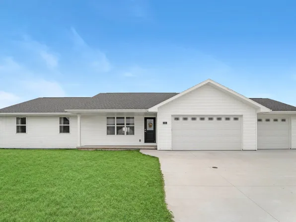 2191 White Wolf Ln, Kaukauna, WI 54130